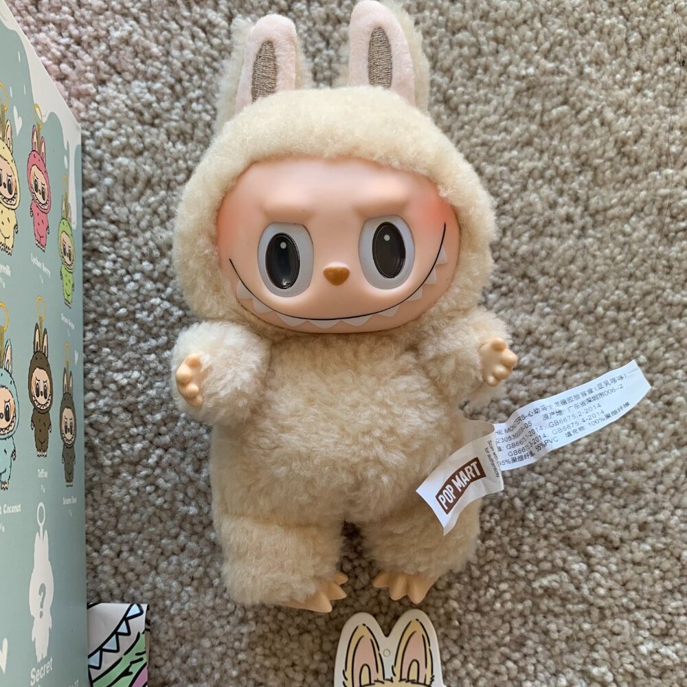 Labubu The Monsters Exciting Macaron Soymilk - Picture 3 of 7